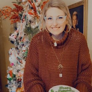 Meet your Posher, Courtney